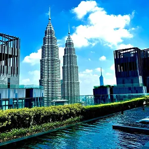 https://blue-smoke-star-residence.kualalumpurs-hotels.com